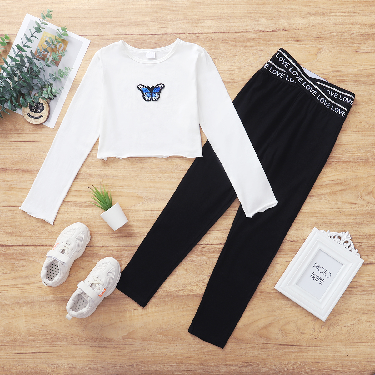 

Kid Girl Embroidered Butterfly Top & Leggings Set