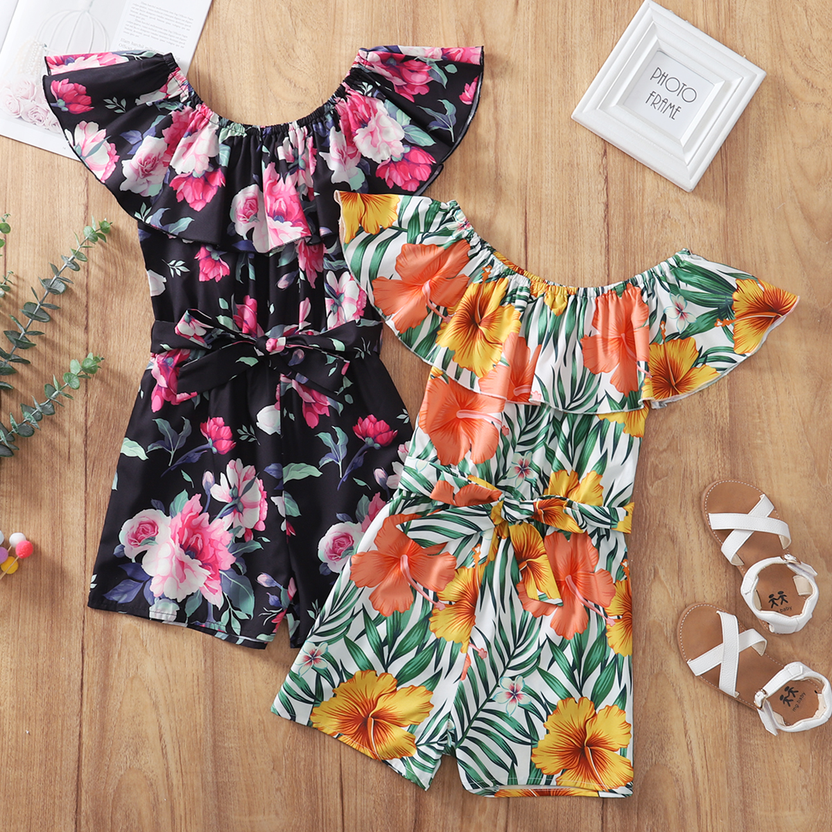 

Beautiful Kid Girl Ruffle Collar Floral Rompers