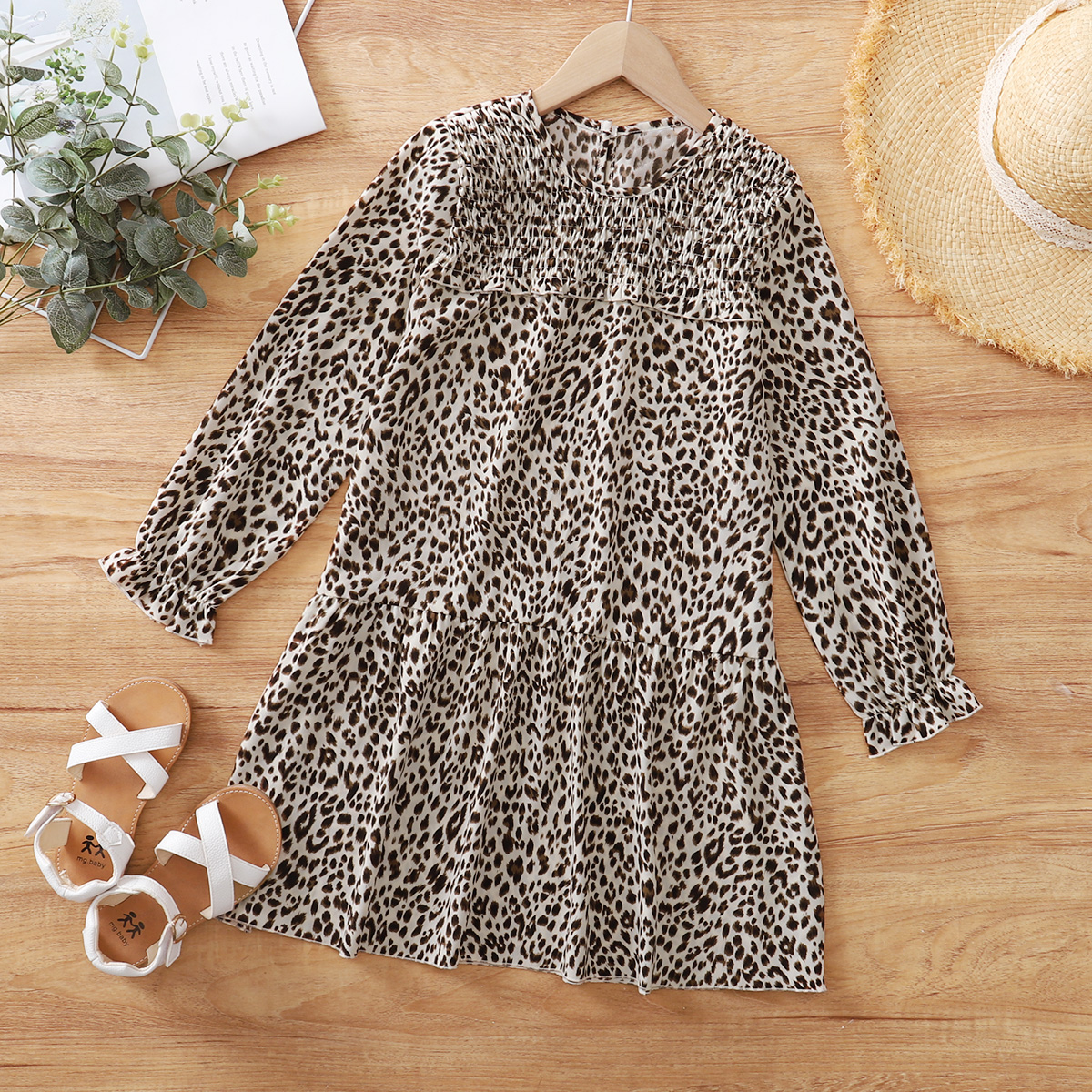 

Beautiful Kid Girl Leopard Print Dress