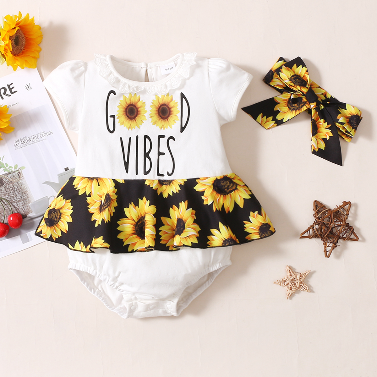 

2-piece Baby Short-sleeve Sunflower Print and Headband Set
