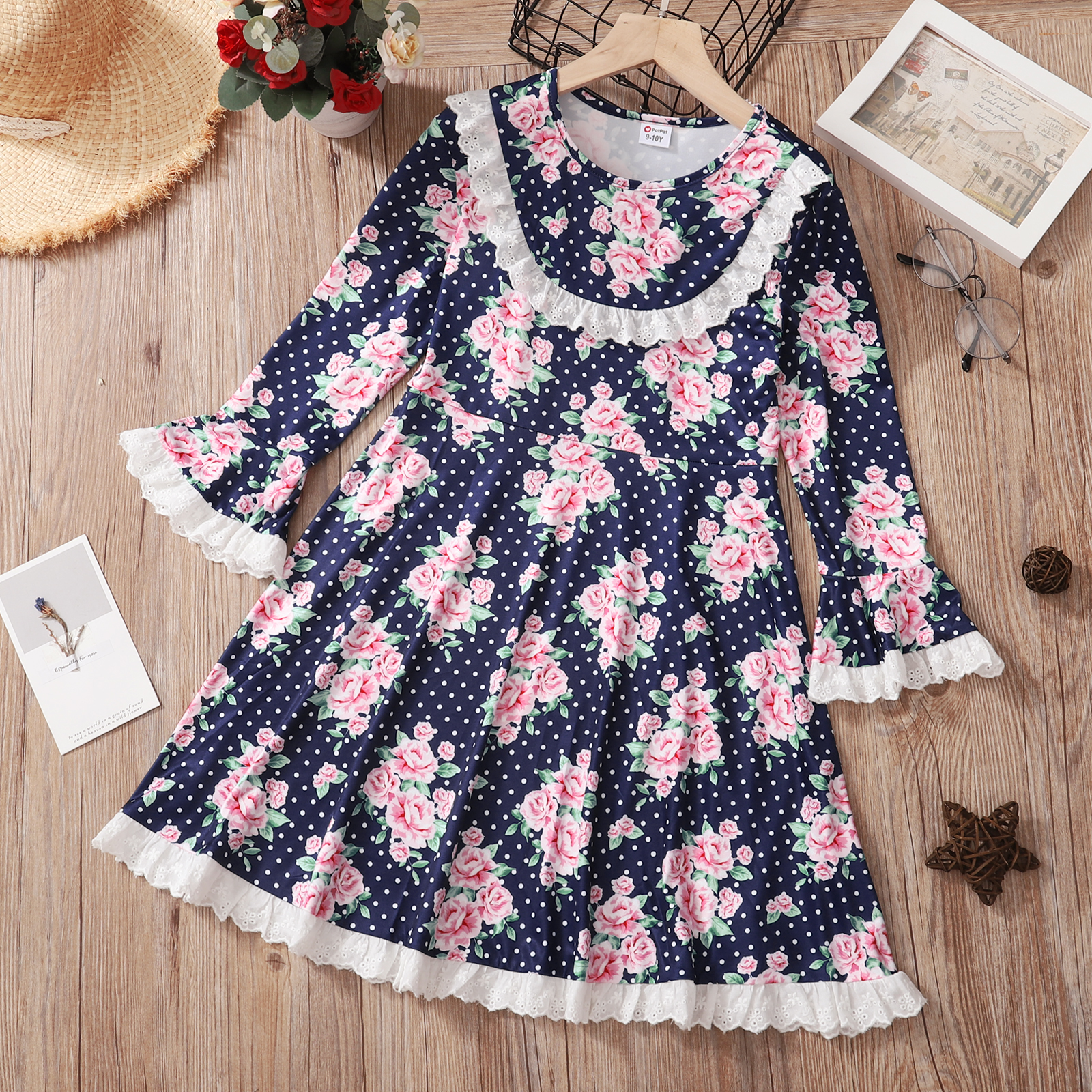 

Kid Girl Lace Stitching Bell sleeves Sweet Floral Print Dress
