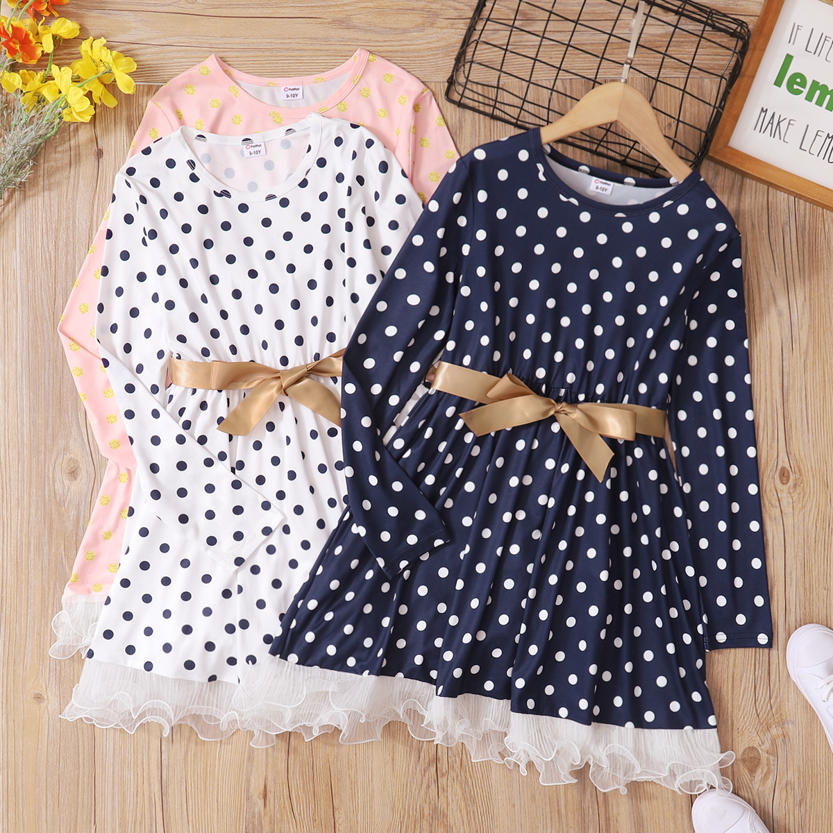 

Kid Girl Polka dots Belted Lace Hem Long-sleeve Dress