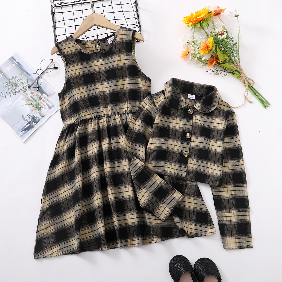 

2-piece Kid Girl Plaid Sleeveless Dress and Lapel Collar Button Design Jacket Set