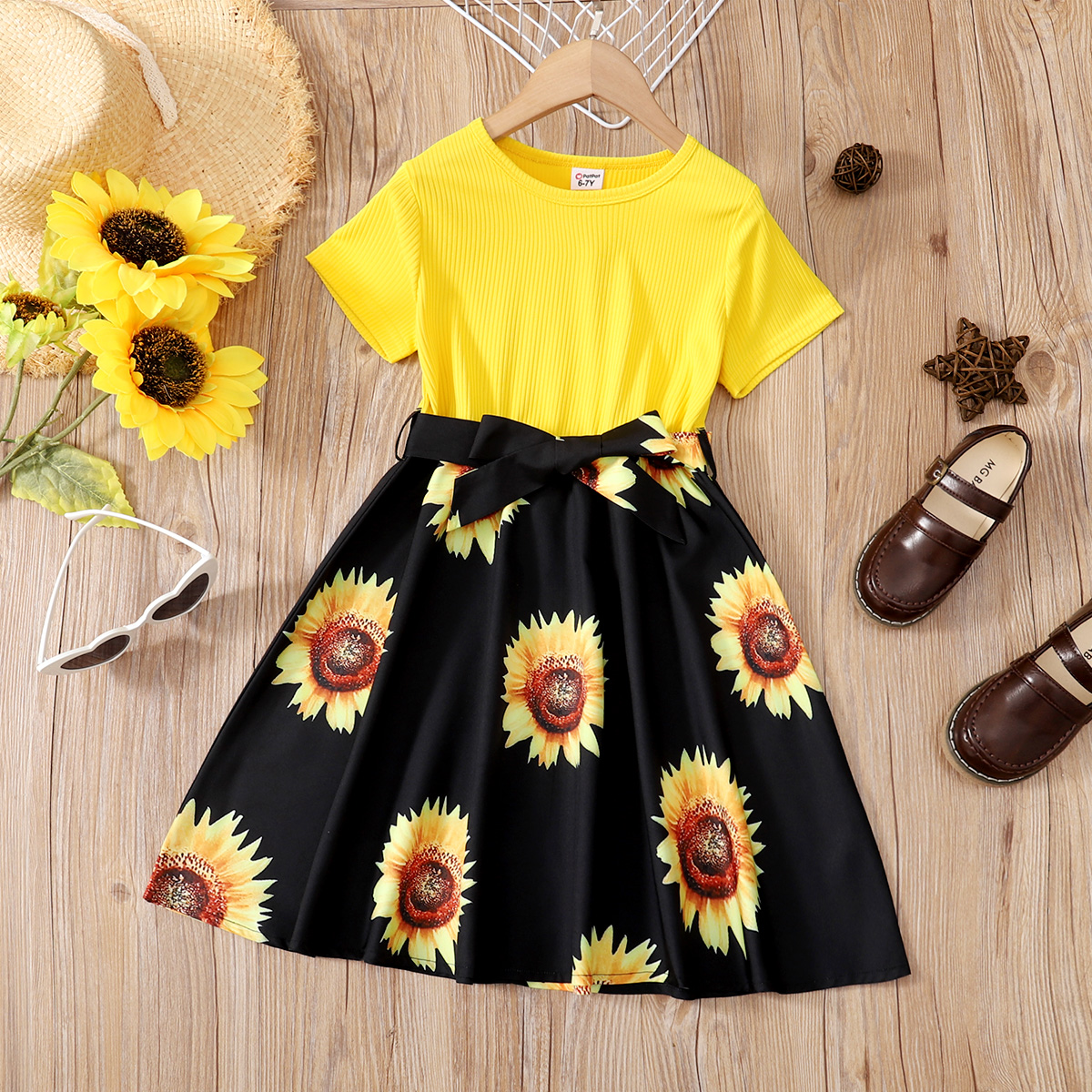 

Kid Girl Floral Print Splice Belted Short-sleeve Dress