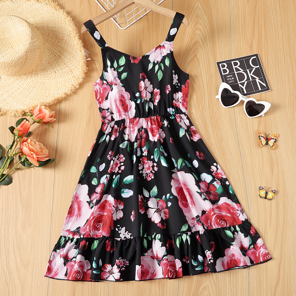 

Kid Girl Sweet Floral Print Cami Dress