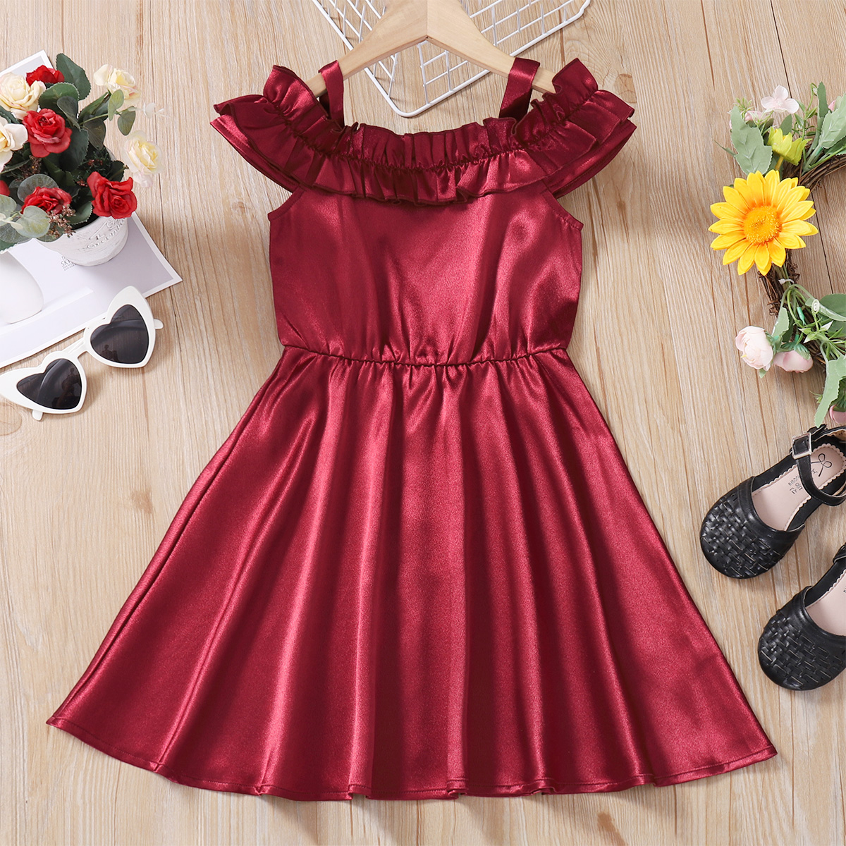 

Kid Girl Ruffled Off Shoulder Sleeveless Red Strap Dress