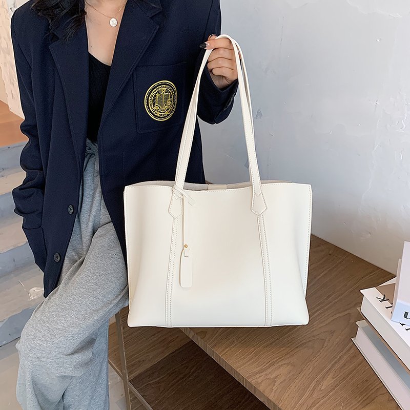 

Shopping Bags Women Casual Totes Office-ladies All-match Large-capacity One-shoulder Simple Vintage PU Leather Elegant