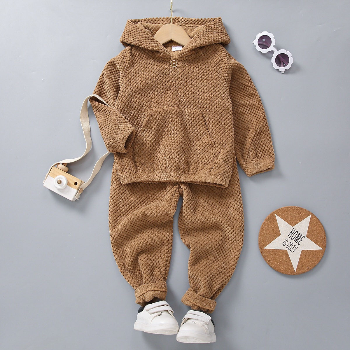 

2-piece Toddler Boy Textured Brown Hoodie Sweatshirt and Pants Casual Set