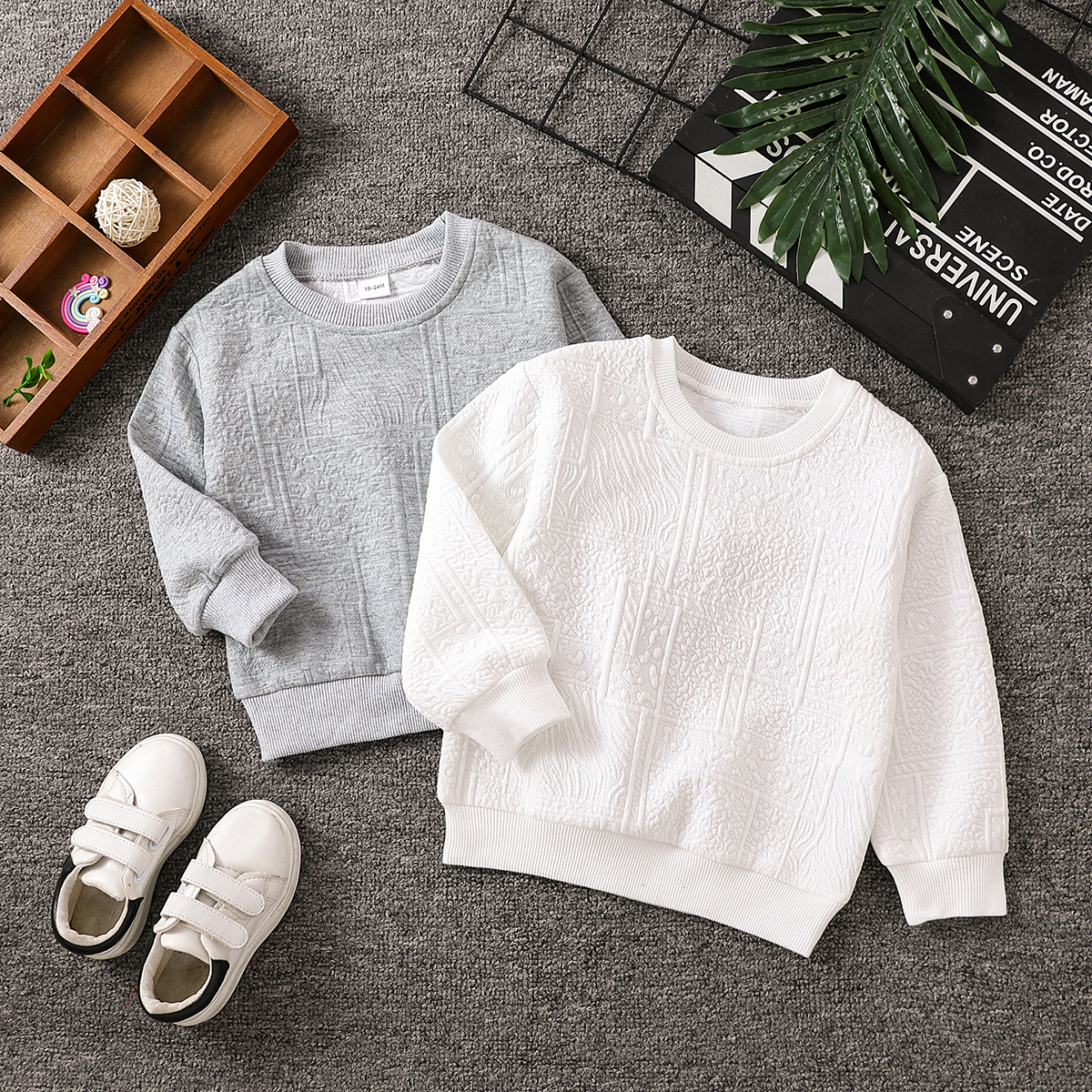 

Toddler Boy Basic Solid Color Textured Drop Shoulder Grey Pullover Sweatshirt