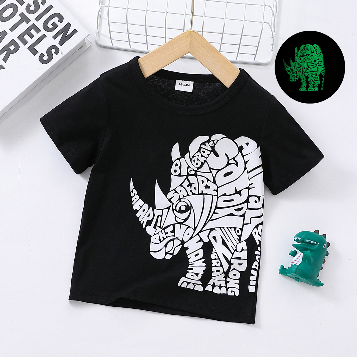 

Toddler Boy Dinosaur Print Reflective Short-sleeve Black Tee