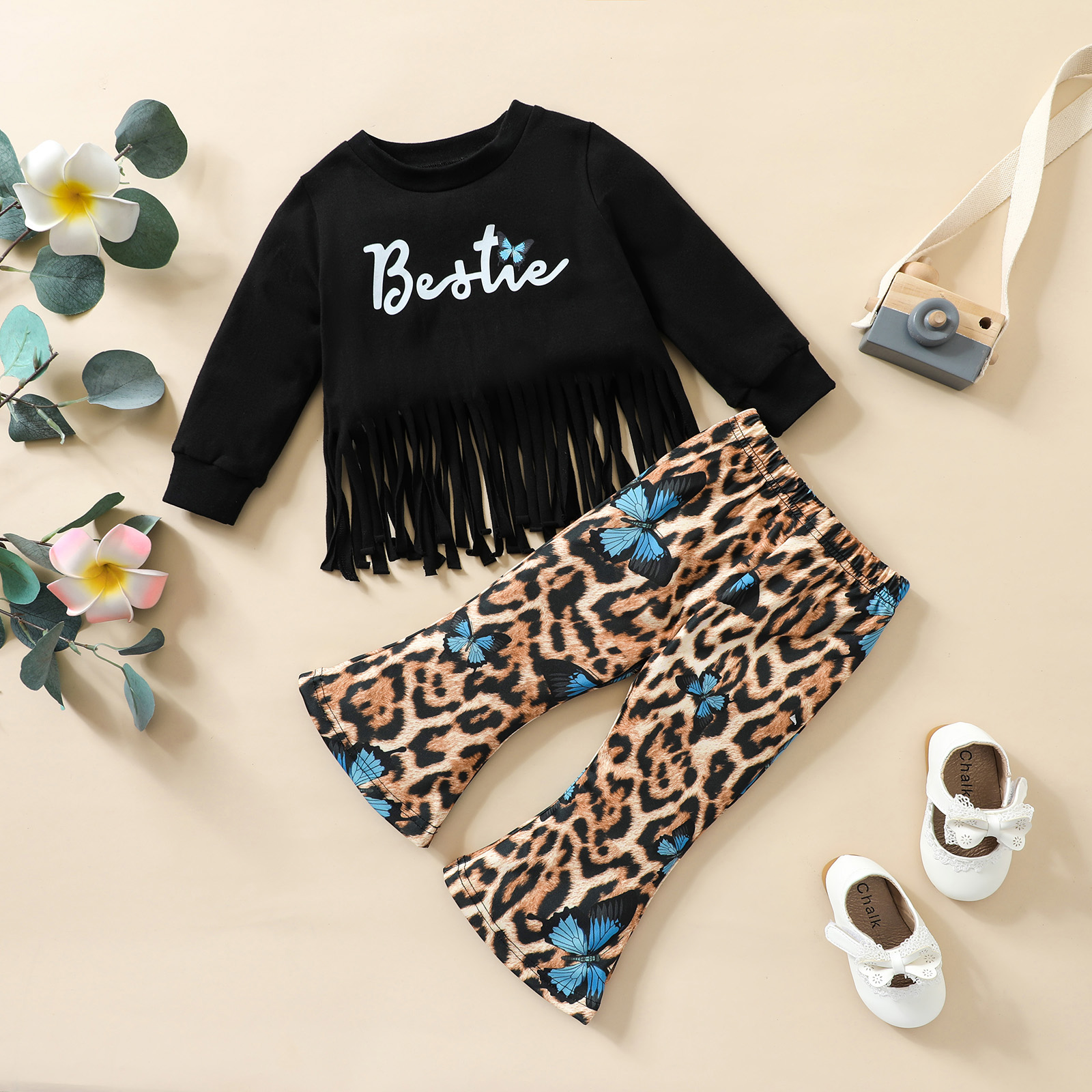 

2pcs Letter and Leopard Print Tasseled Long-sleeve Black Baby Set