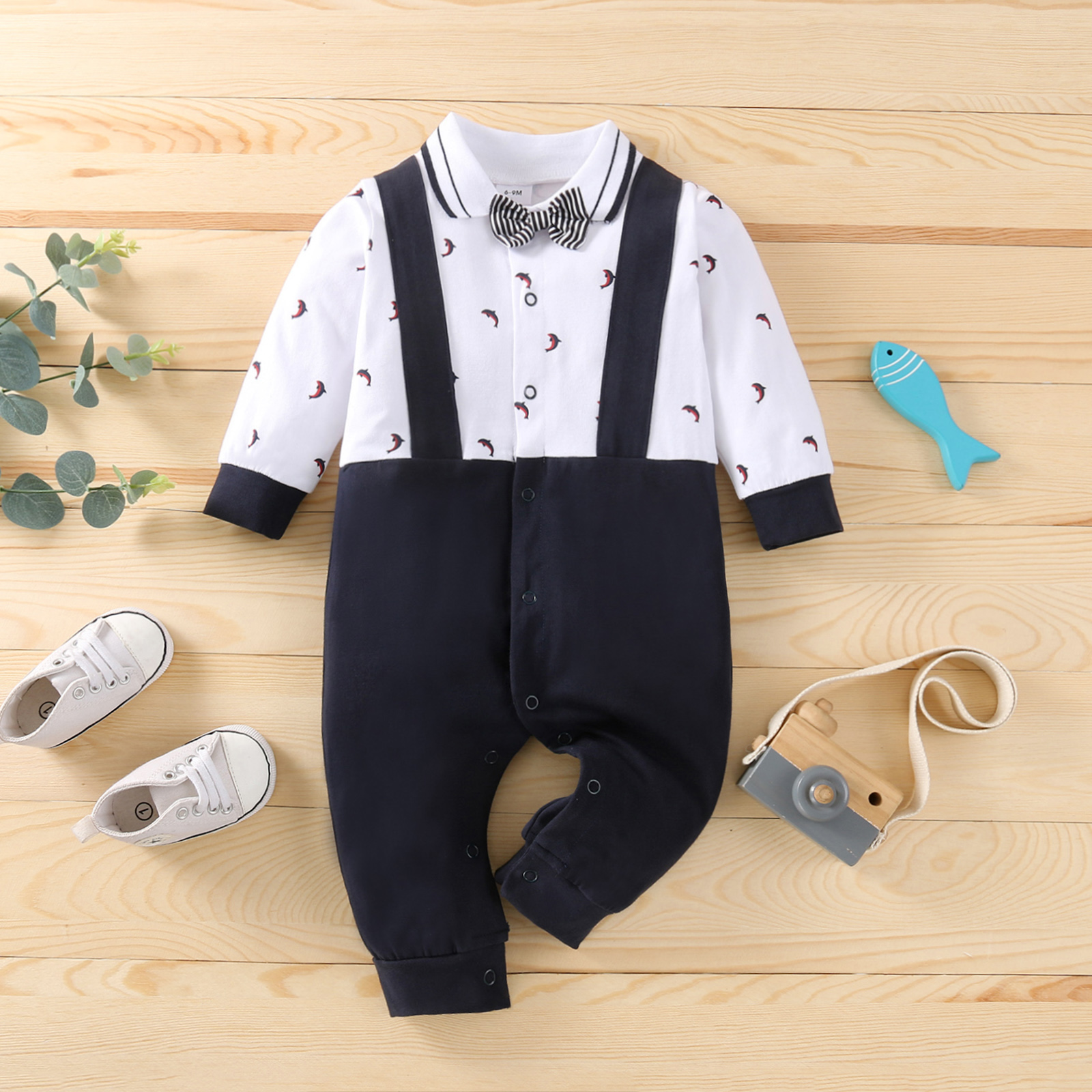 

Gentleman Baby Bow Tie Whale Print Long-sleeve Faux-two Jumpsuit