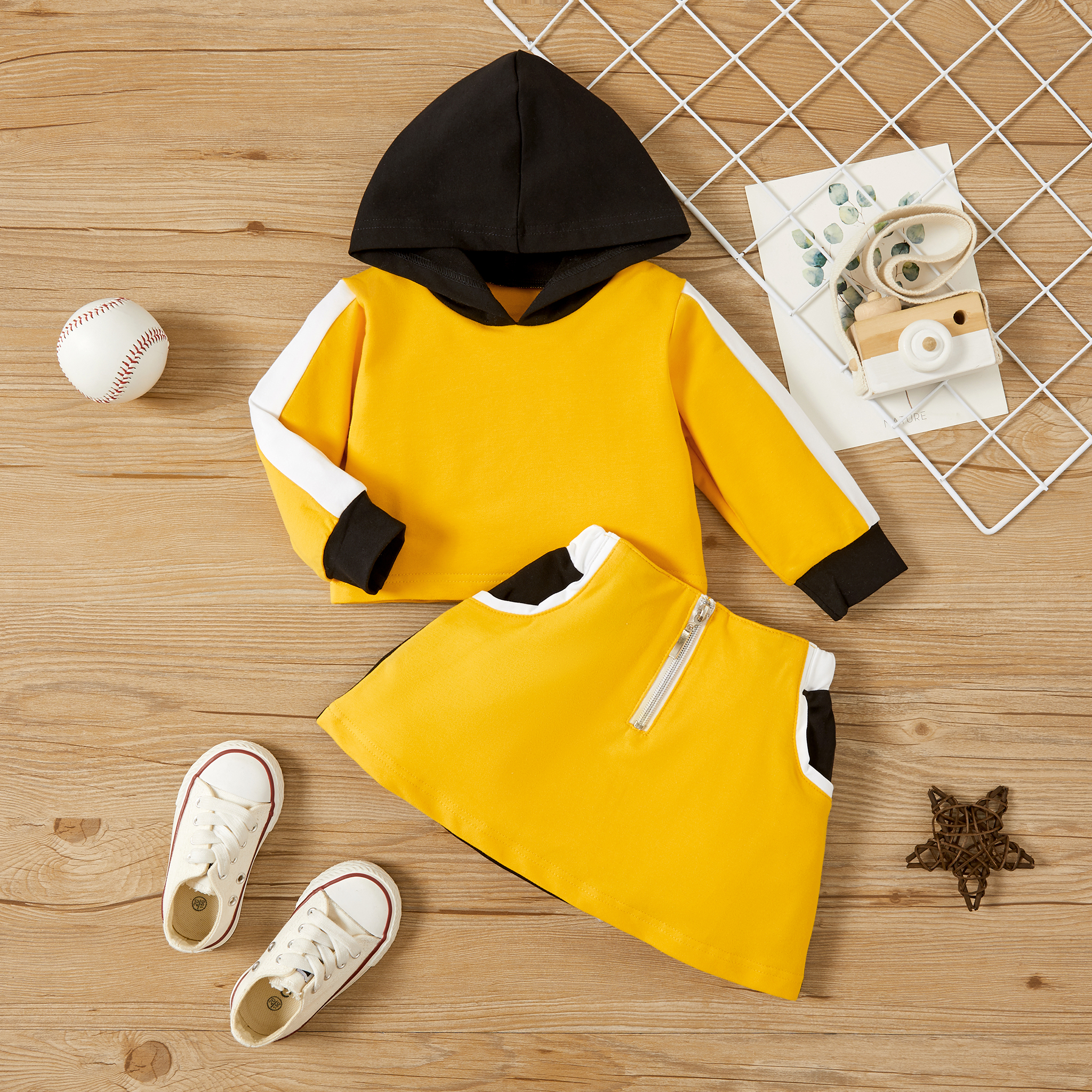 

2pcs Baby Yellow Colorblock Long-sleeve Hoodie and Mini Skirt Set