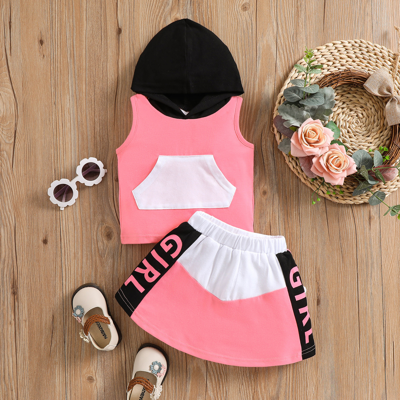 

2pcs Baby Girl Colorblock Sleeveless Hoodie and Letter Print Skirt Set
