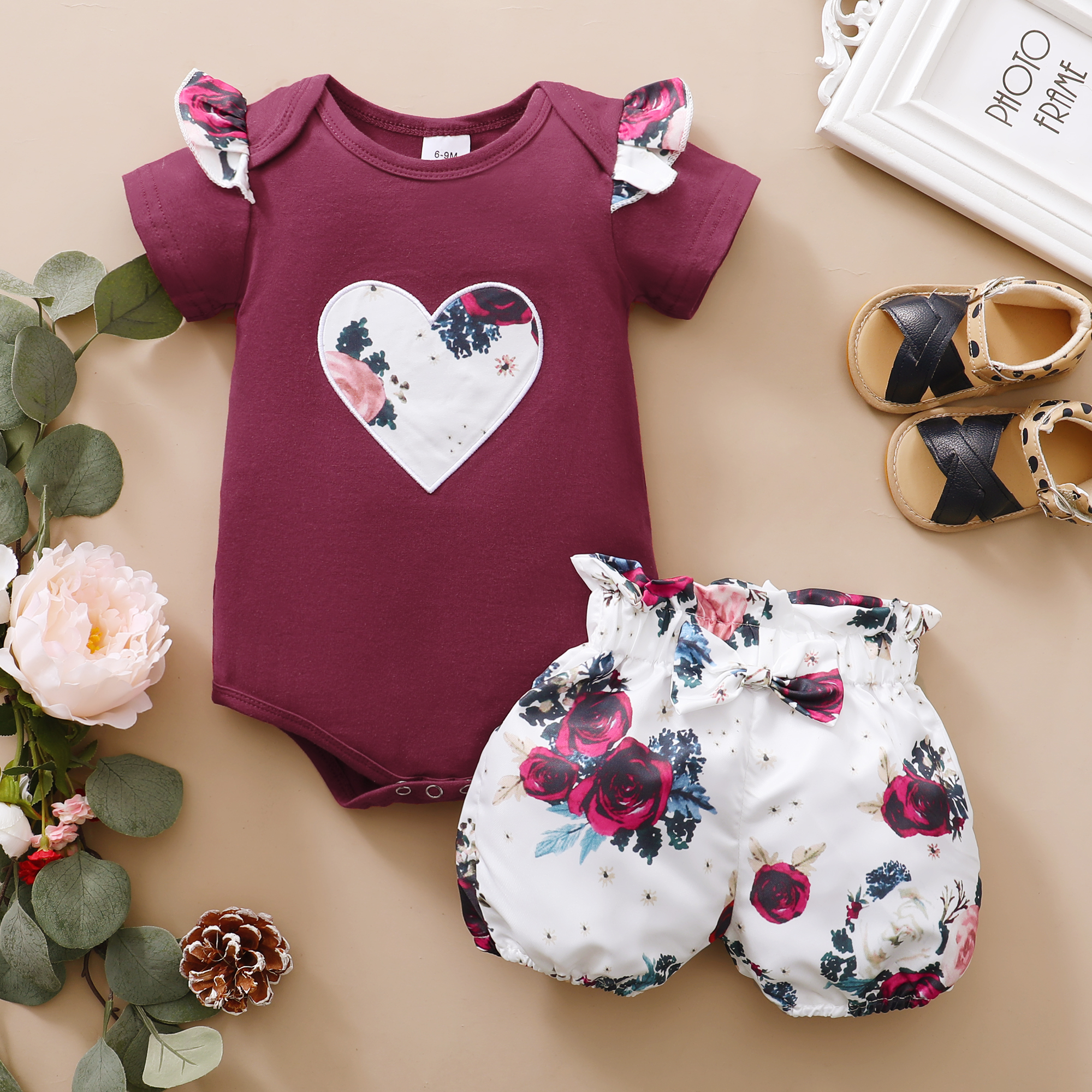 

2pcs Baby Girl Short-sleeve Cotton Romper Sweet Floral Baby's Sets