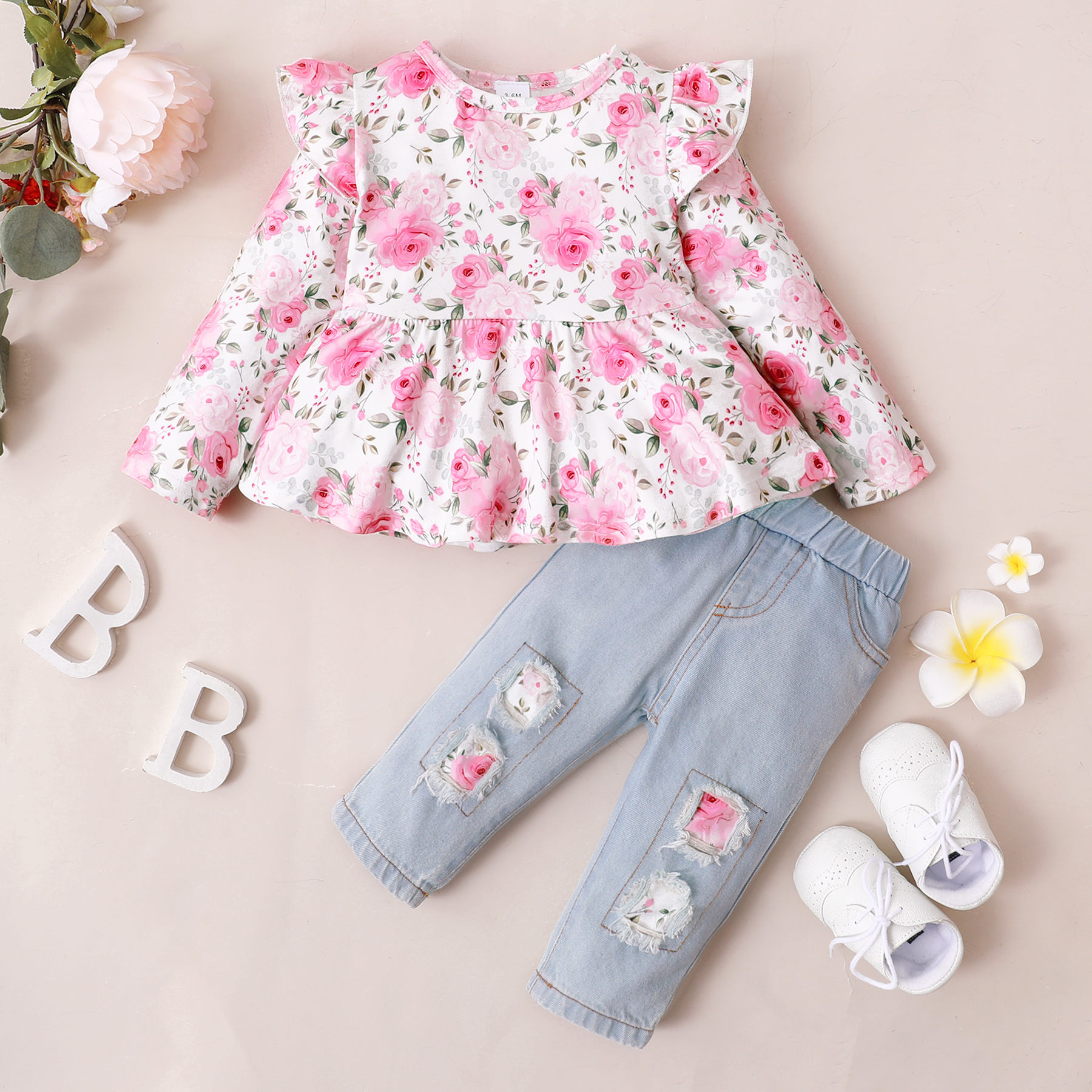 

2pcs Baby Girl Pink Floral Print Ruffle Long-sleeve Top and Denim Ripped Jeans Set