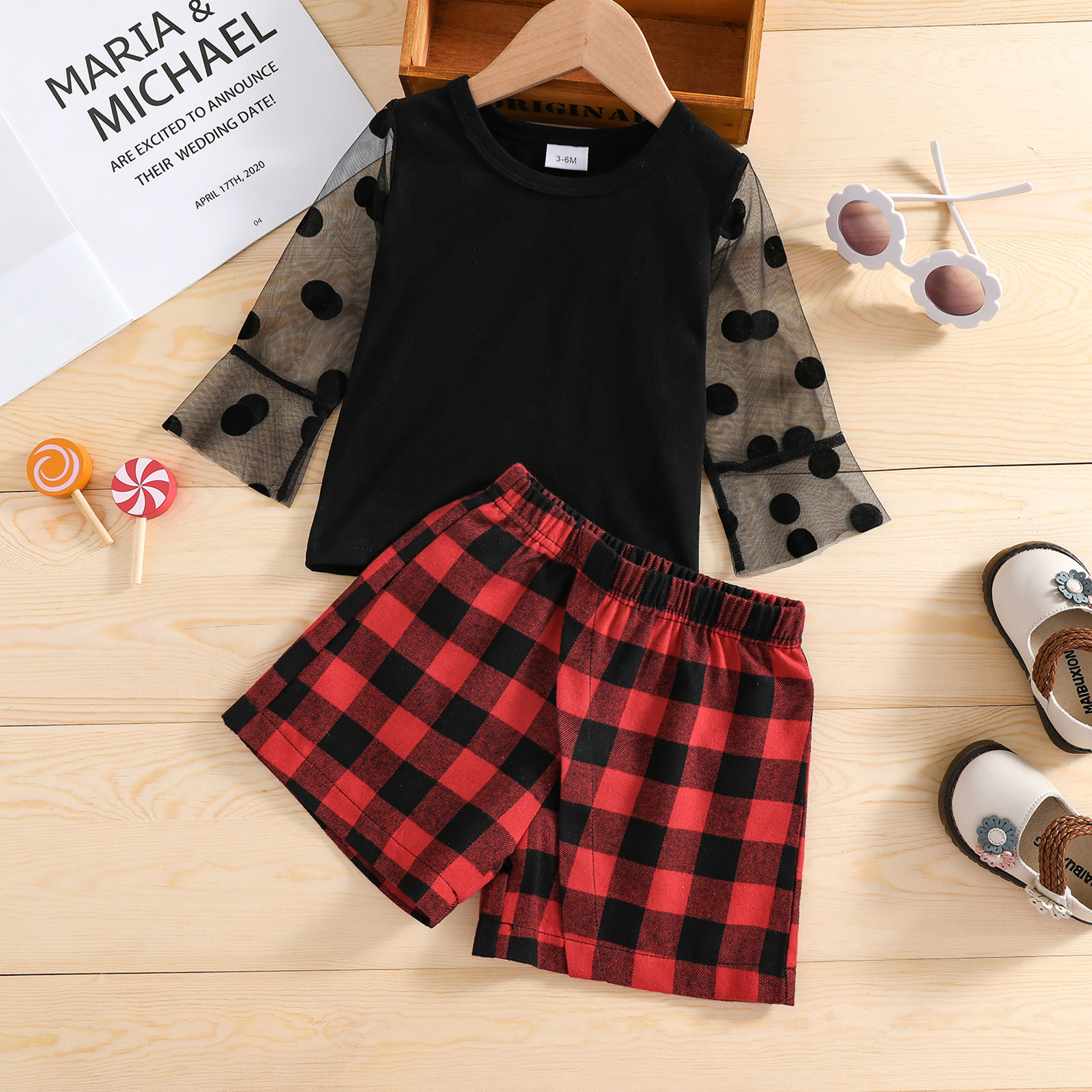 

100% Cotton 2pcs Baby Girl Black Polka Dots Mesh Long-sleeve Top and Plaid Shorts Set