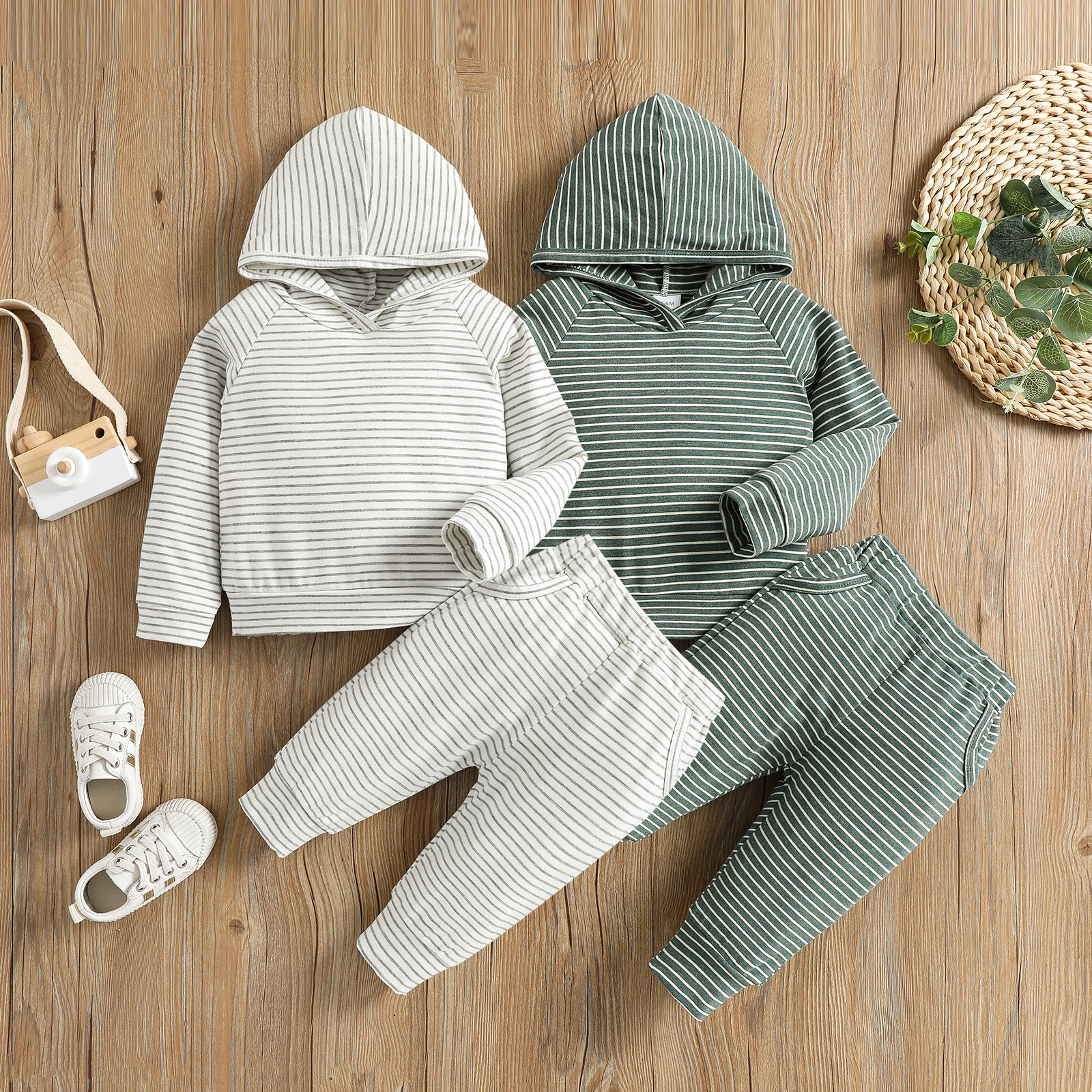 

2pcs Baby Boy/Girl Striped Long-sleeve Hoodie and Pants Set