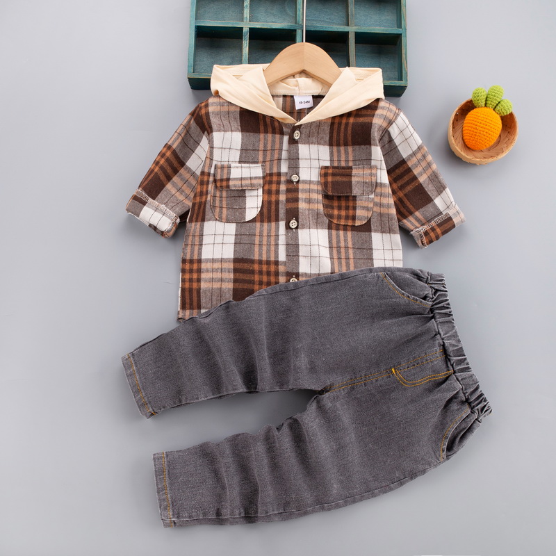 

2-piece Toddler Boy Button Design Plaid Hoodie and Denim Jeans Set