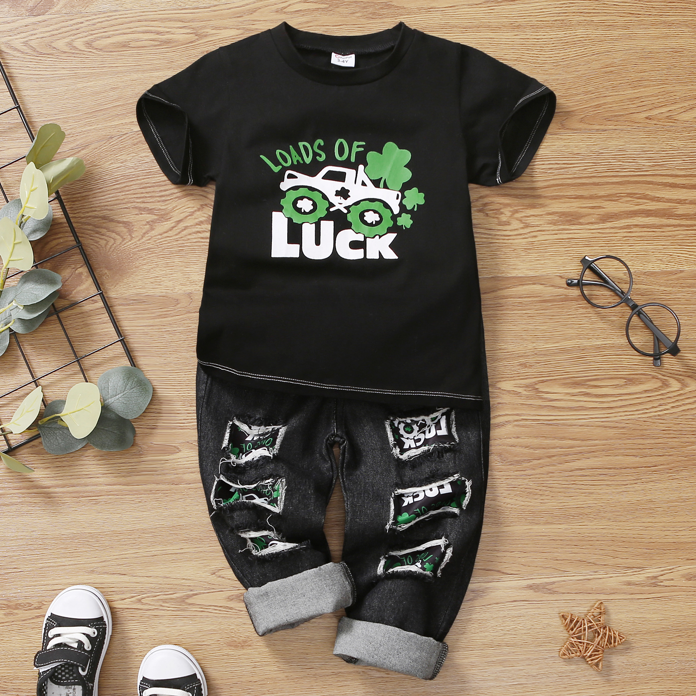

St. Patrick's Day 2pcs Toddler Boy Ripped Denim Jeans & Letter Lucky Colver Print Tee Set