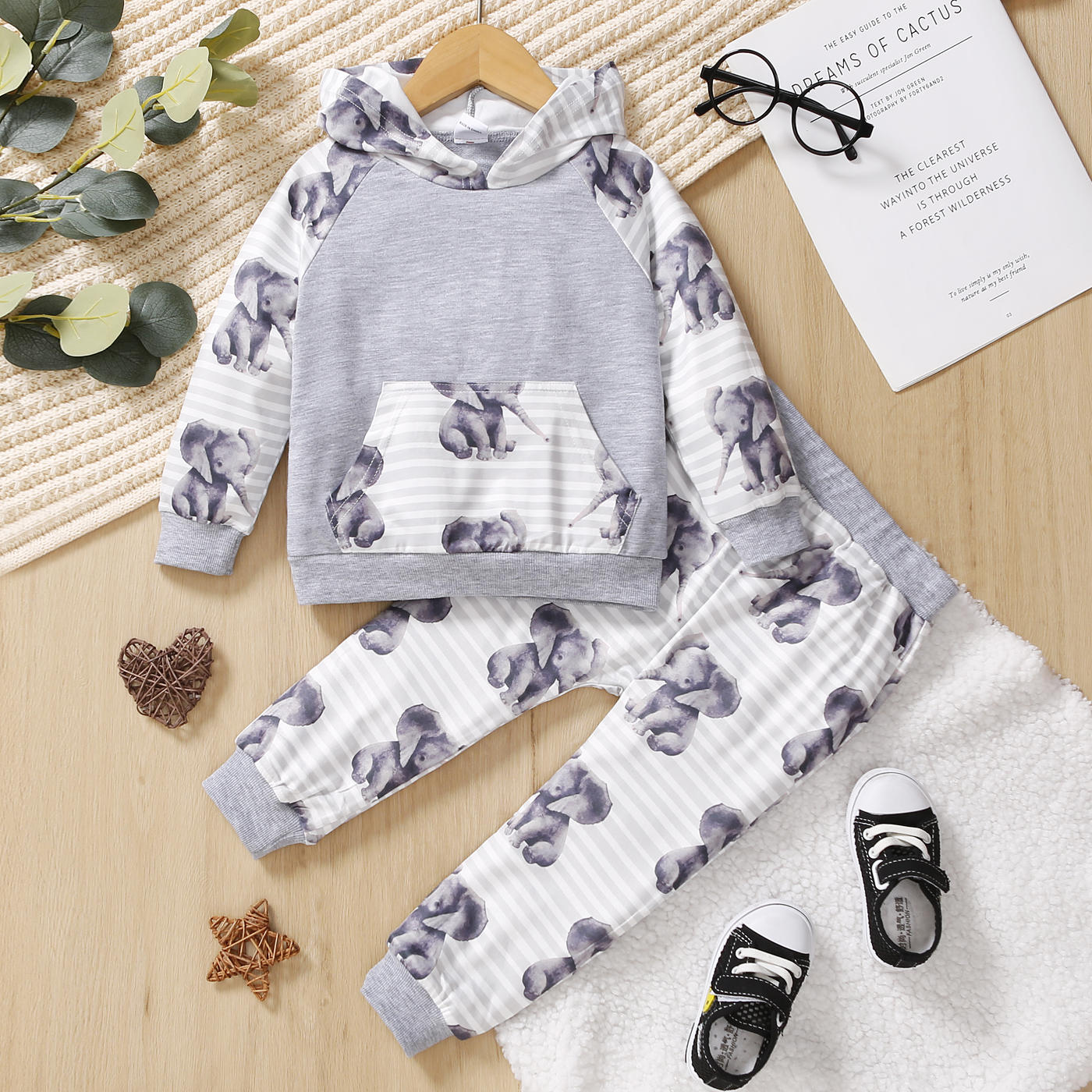 

2-piece Toddler Boy Elephant Print Striped Hoodie Sweatshirt and Pants Set