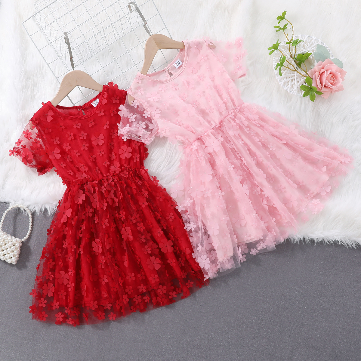 

Kid Girl 3d Floral Design Mesh Solid Color Short-sleeve Party Dress