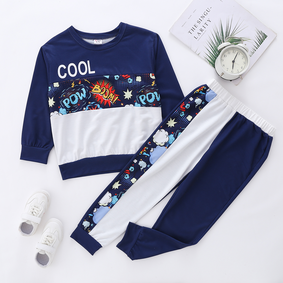 

2-piece Kid Boy Letter Print Colorblock Pullover and Elasticized Pants Set