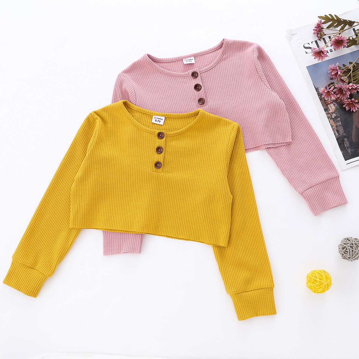 

Kid Girl Button Design Solid Long-sleeve Crop Tee