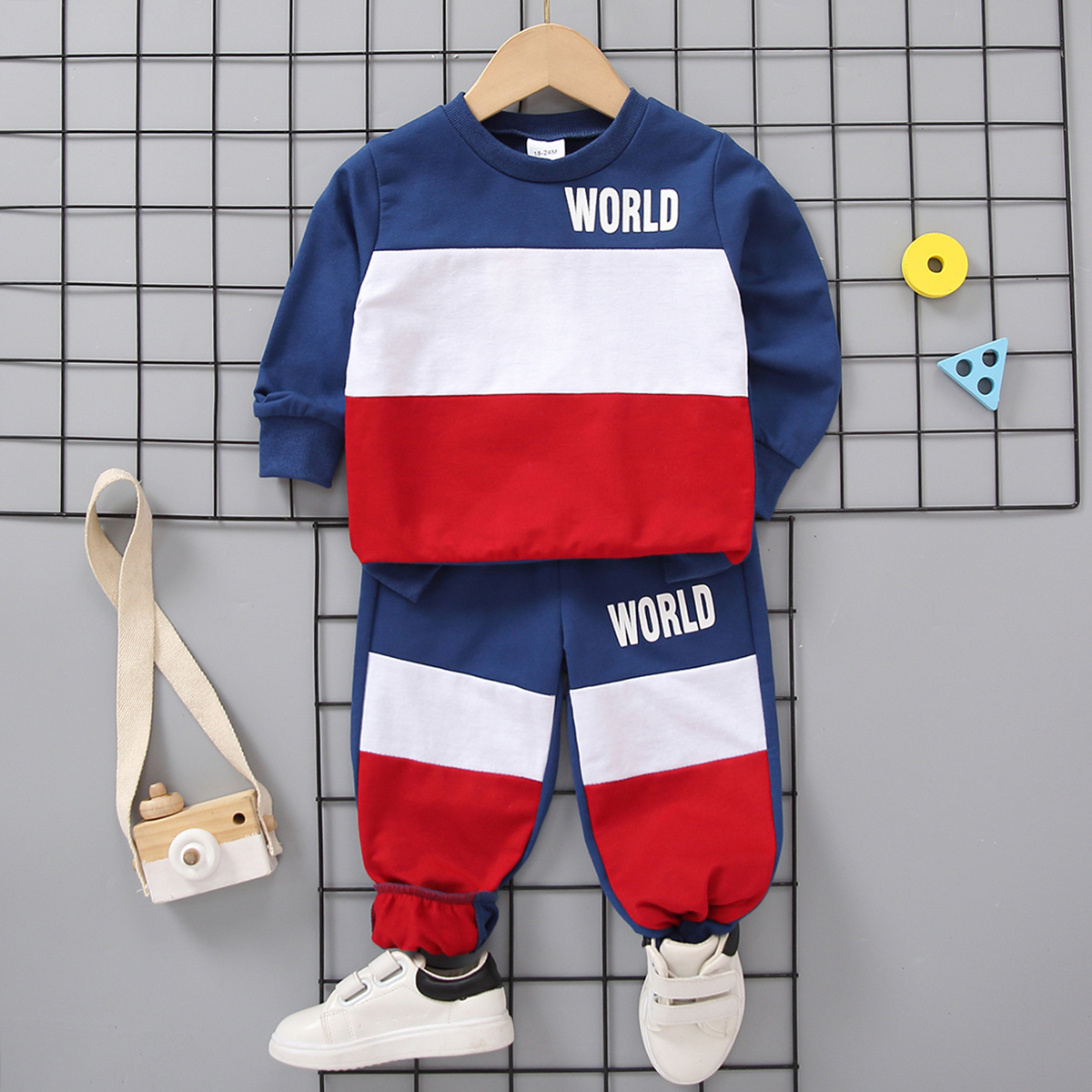 

2-piece Toddler Boy Letter Print Colorblock Pullover Sweatshirt and Pants Casual Set