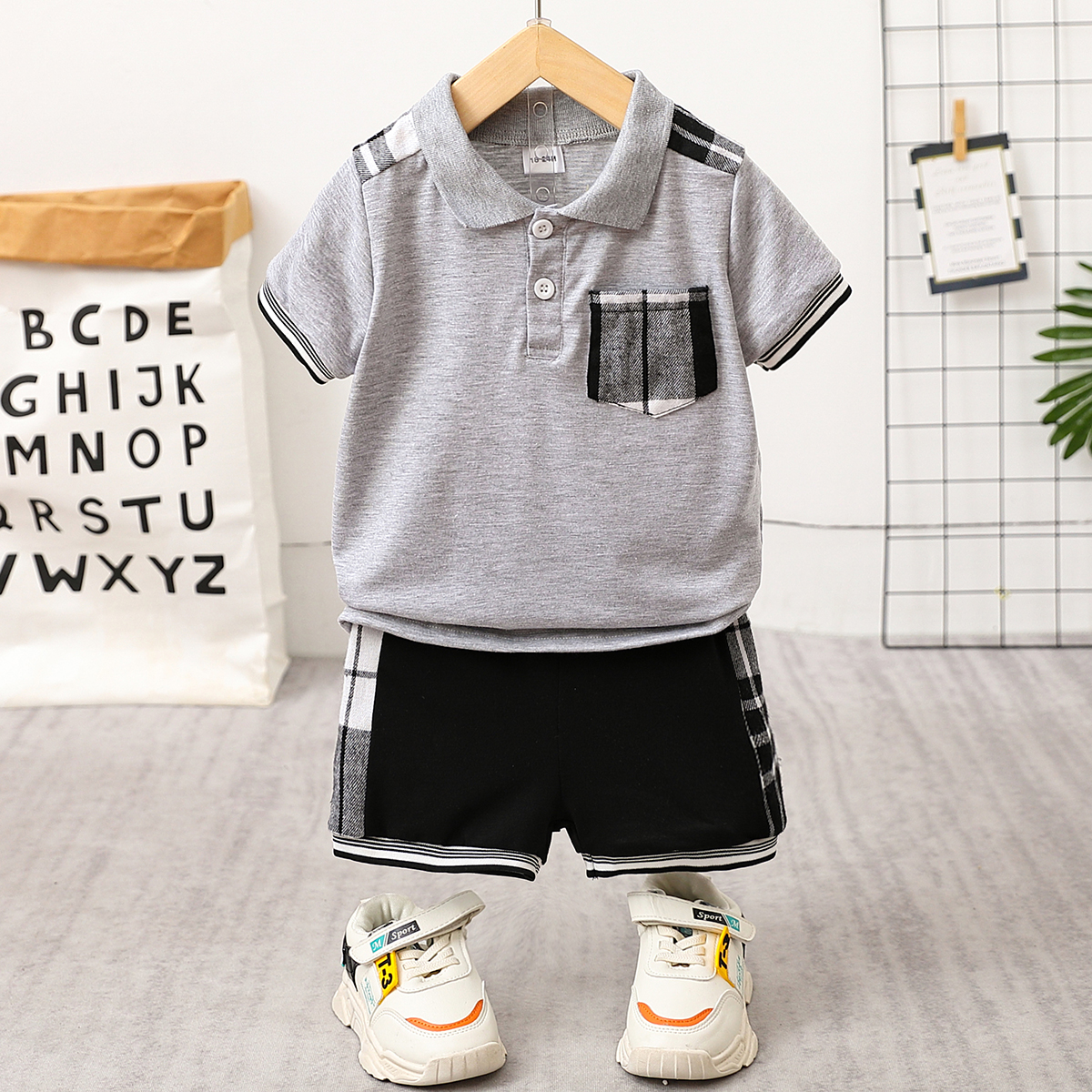 

2pcs Toddler Boy Casual Plaid Striped Polo Shirt and Shorts Set
