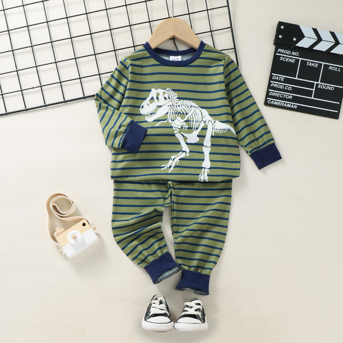 

2-piece Toddler Boy Dinosaur Print Stripe Pullover and Pants Set