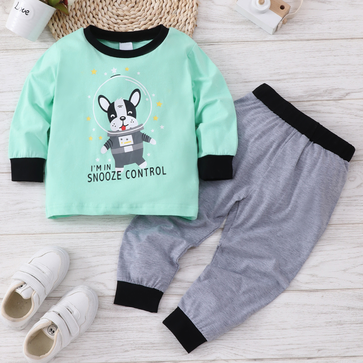 

2-piece Toddler Boy Letter Animal Print Pullover and Pants Set