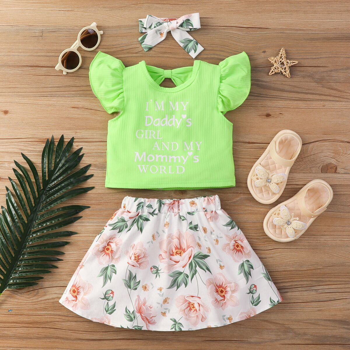 

2pcs Toddler Girl Letter Print Bowknot Design Flutter-sleeve Green Tee and Floral Print Skirt Set