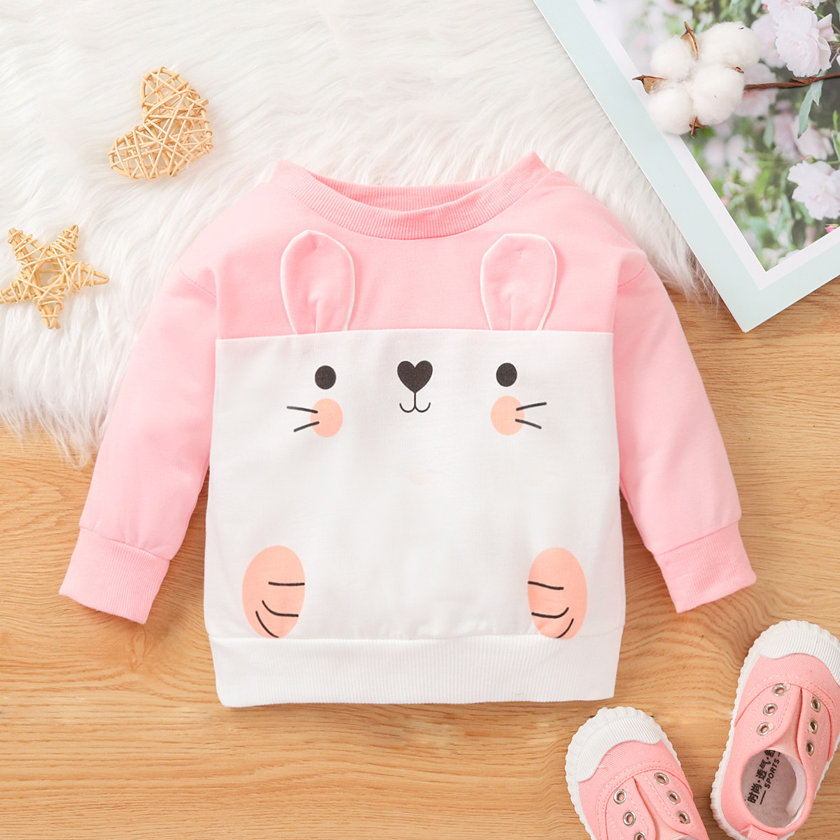 

Baby Girl 3D Ears Decor Cartoon Print Colorblock Long-sleeve Sweatshirt